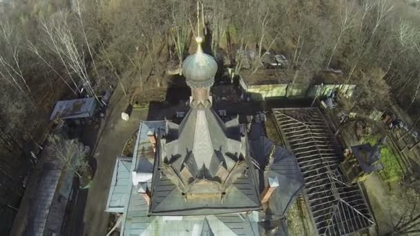 Cross on cupola of Temple of Tikhon Zadonsky — Stock Video