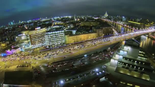 城市景观与交通花园环上 — 图库视频影像