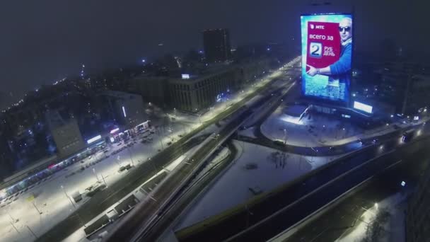 Міський рух на Ленінградському шосе — стокове відео