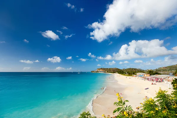 Idyllischer strand an der karibik — Stockfoto