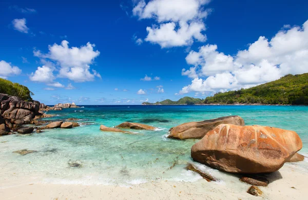 Atemberaubender Strand auf den Seychellen — Stockfoto