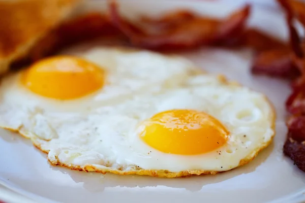 揚げ卵の朝食 — ストック写真