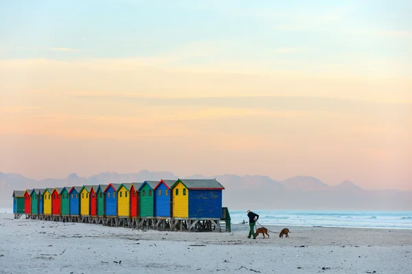 Plaja Muizenberg lângă Cape Town, în Africa de Sud — Fotografie, imagine de stoc