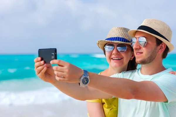 Paar im Urlaub — Stockfoto