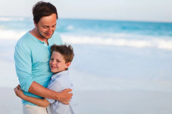 Feliz padre e hijo — Foto de Stock