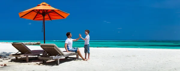 Padre e figlio in vacanza — Foto Stock