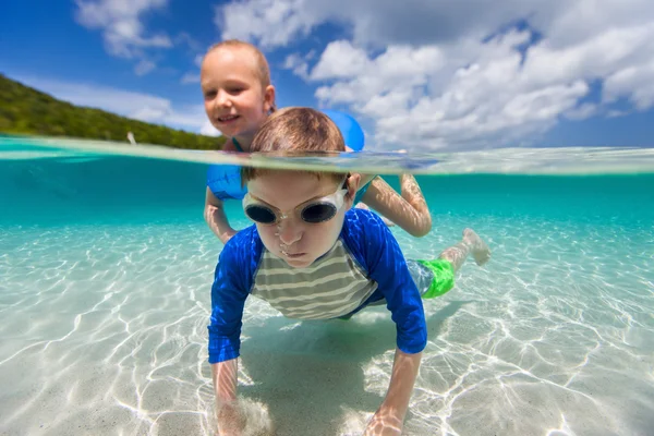 Kids on vacation — Stock Photo, Image