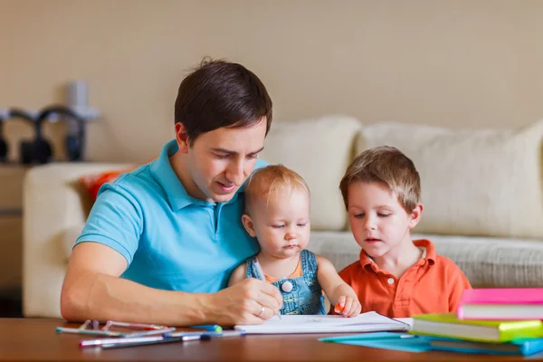 Desenho da família — Fotografia de Stock