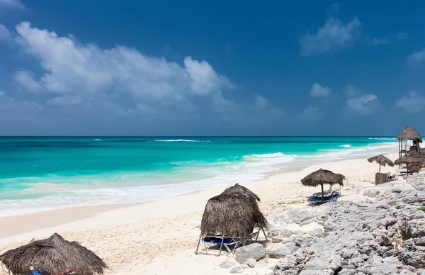 Hermosa playa caribeña — Foto de Stock