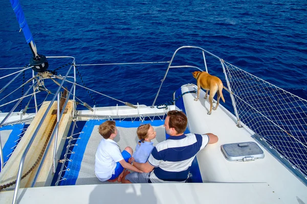 Family sailing on a luxury yacht — Stock Photo, Image