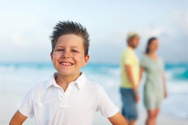 Familie op vakantie — Stockfoto