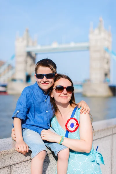 Moeder en zoon in Londen — Stockfoto