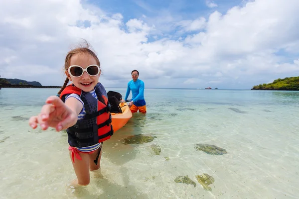 Padre e hija kayak —  Fotos de Stock