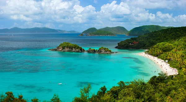 Trunk Bay na wyspie St John, Wyspy Dziewicze Stanów Zjednoczonych — Zdjęcie stockowe