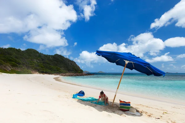 Immagine spiaggia perfetta ai Caraibi — Foto Stock