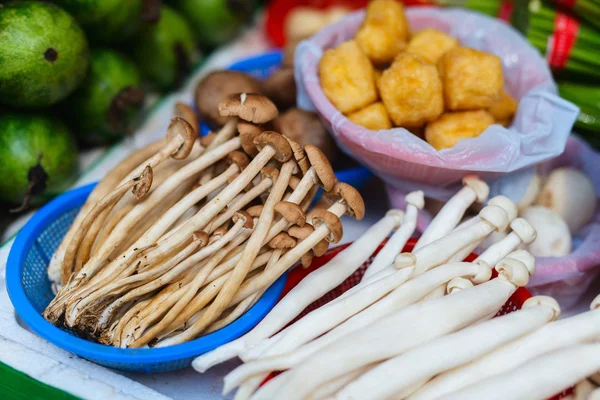 Funghi al mercato — Foto Stock