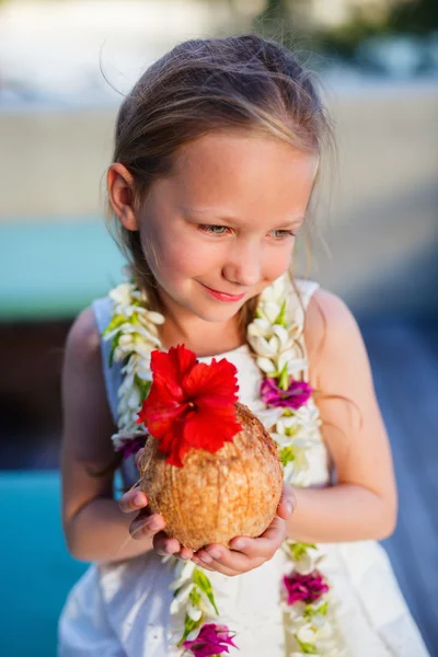 Weinig meisje portret — Stockfoto