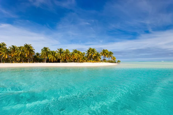 Impressionante praia tropical na ilha exótica no Pacífico — Fotografia de Stock