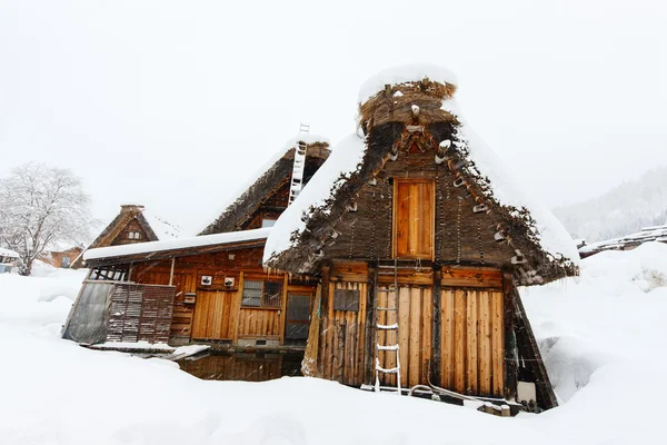 Villaggio giapponese in inverno — Foto Stock