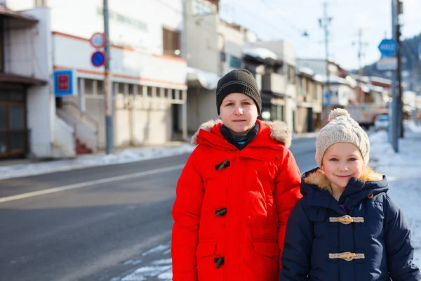 Дети в городе Такаяма — стоковое фото