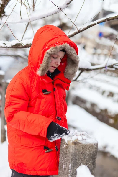 Cute boy outdoors on winter — Stock Photo, Image