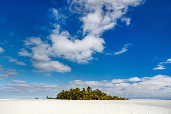 Isla tropical en el Soth Pacific — Foto de Stock