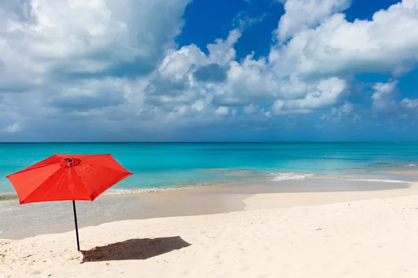 Idyllischer strand an der karibik — Stockfoto