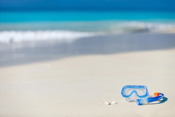 Snorkeluitrusting op zand — Stockfoto