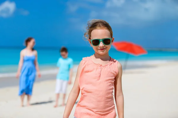 Adorável menina em férias — Fotografia de Stock