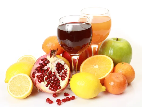 Érett gyümölcs és gyümölcslé szemüveg Stock Kép