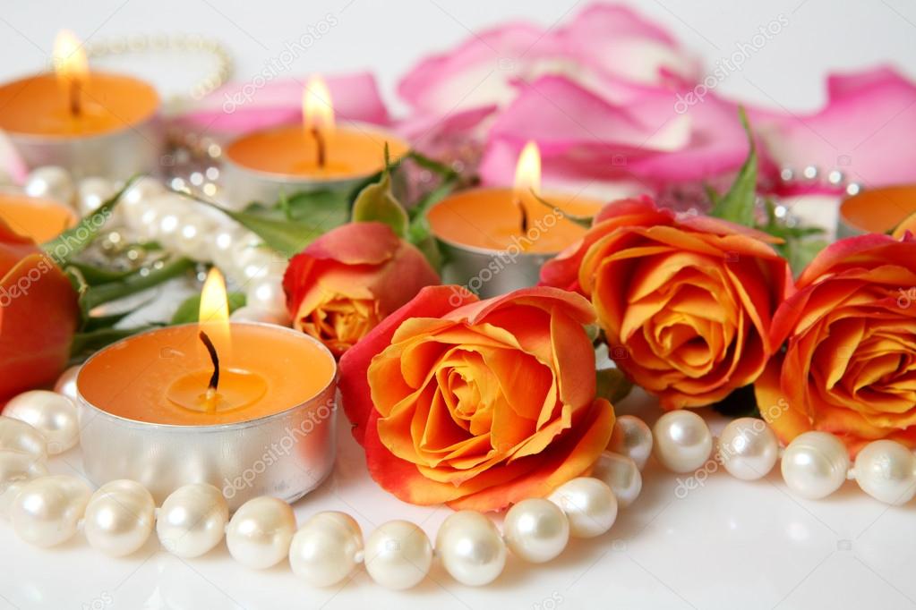 Roses, candles and pearls