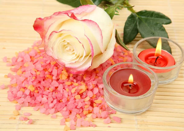 Rosa e candele — Foto Stock