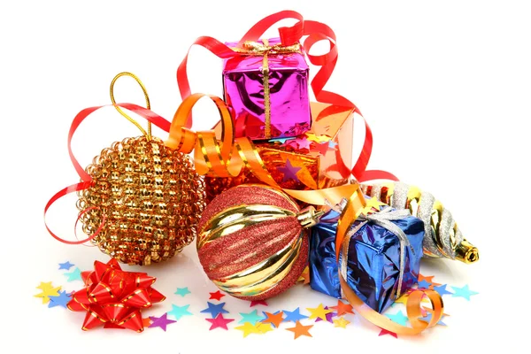 Gifts and christmas ornaments — Stock Photo, Image