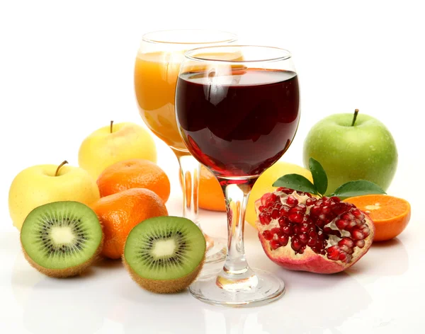Ripe fruits and juice — Stock Photo, Image
