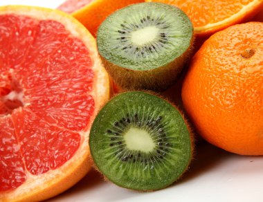 olgunlaşmış taze meyve