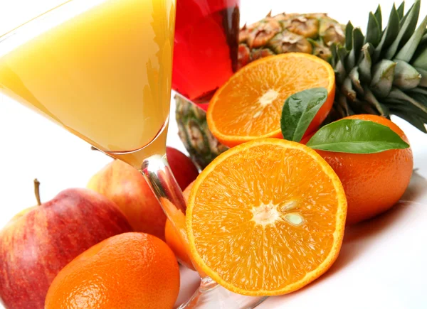 Ripe fruits and juice — Stock Photo, Image