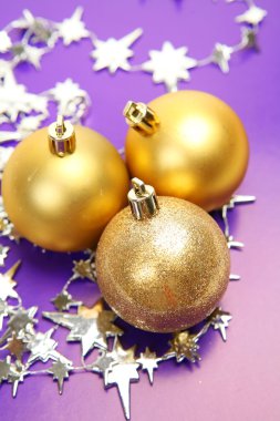 Yeni yıl altın küreler