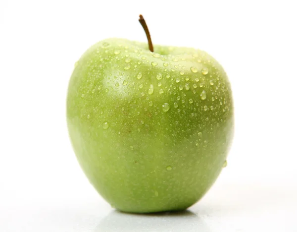 Grönt våta äpple — Stockfoto