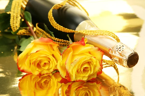 Champagne and roses for event — Stock Photo, Image