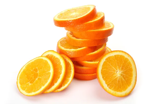 Orange in Stücke geschnitten — Stockfoto