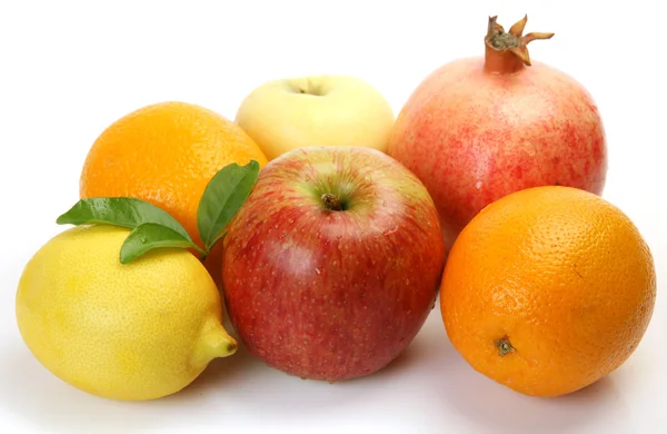 Fruta madura para uma dieta saudável — Fotografia de Stock