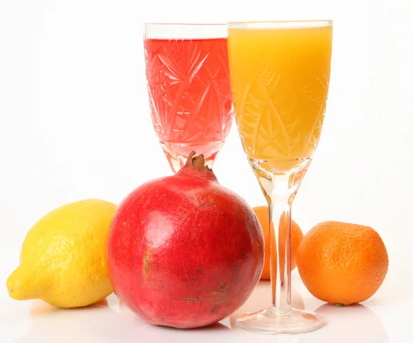 Ripe fruits and glasses — Stock Photo, Image