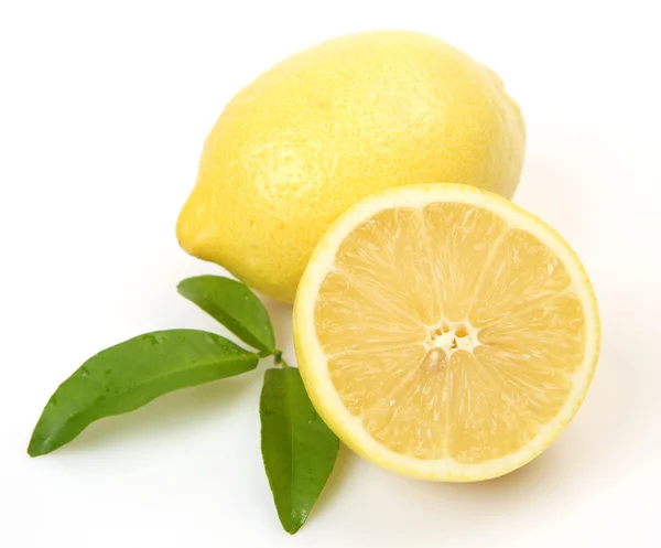 Egész és fél a citrom Stock Kép