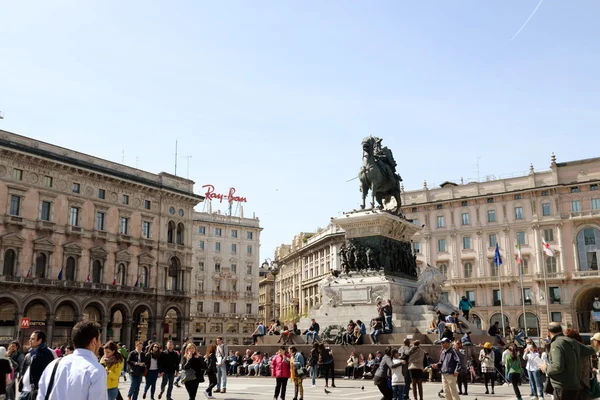 Milan, İtalya'nın merkezindeki anıt — Stok fotoğraf