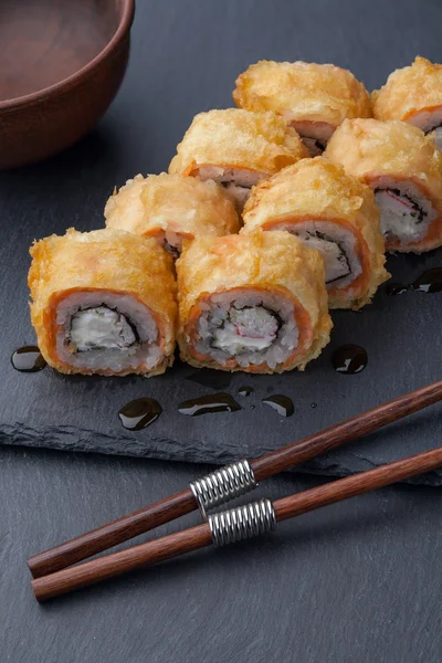 Deliciosos rollos de sushi —  Fotos de Stock