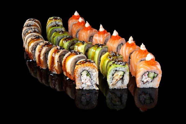 Rolo de sushi — Fotografia de Stock