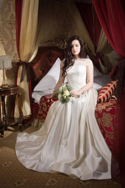 Gorgeous young bride at interior — Stock Photo, Image