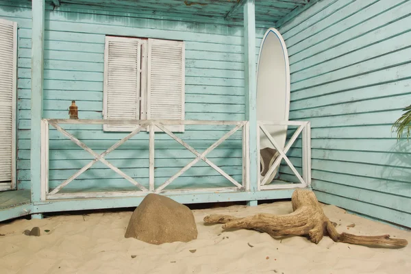 Bungalow de praia arenosa — Fotografia de Stock