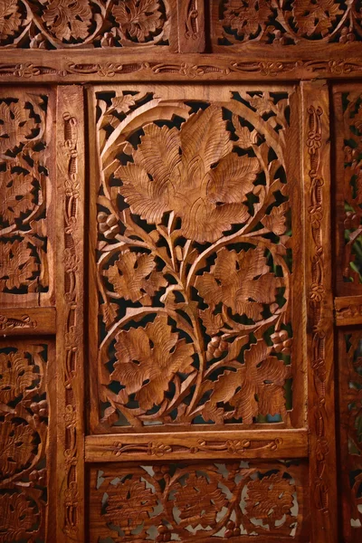 Beautiful wood carving — Stock Photo, Image