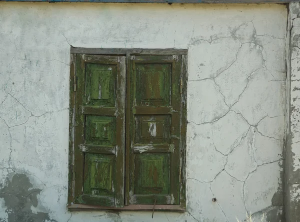 Vecchie finestre in legno — Foto Stock